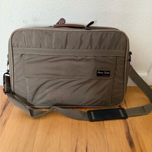 American Traveler Tan laptop Bag